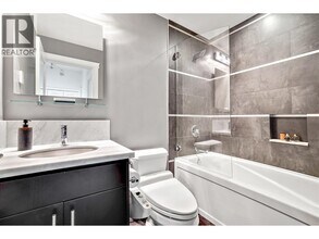 281 Smithe St in Vancouver, BC - Building Photo - Building Photo