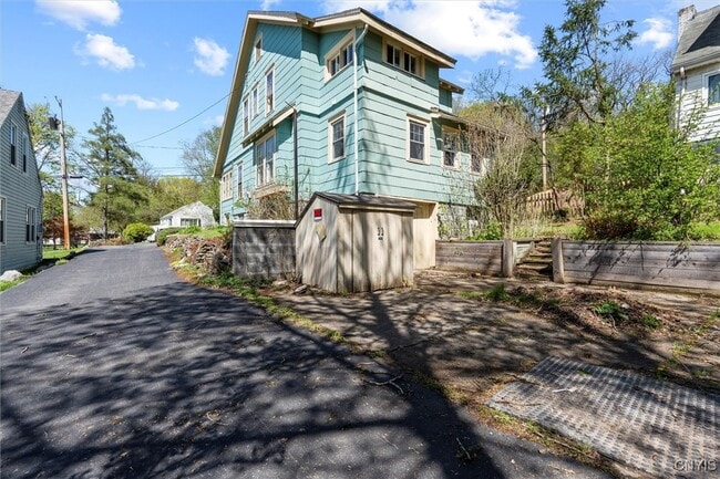 property at 114 Phelps Pl
