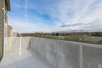 11 New St, Unit #77 - 323 in Cambridge, MA - Foto de edificio - Building Photo