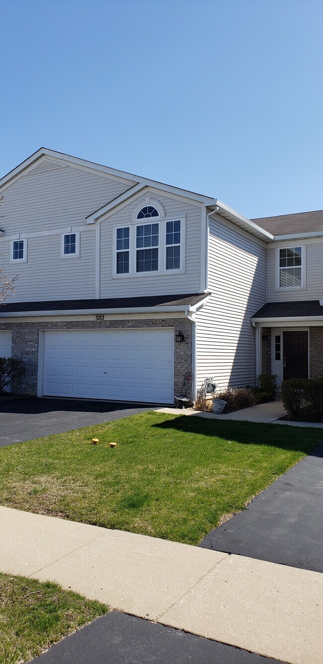 property at 3212 Harvard Ln