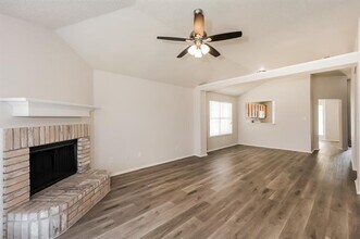 10836 Deauville Cir N in Fort Worth, TX - Building Photo - Building Photo