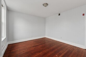 1729 W Montgomery Ave in Philadelphia, PA - Foto de edificio - Building Photo
