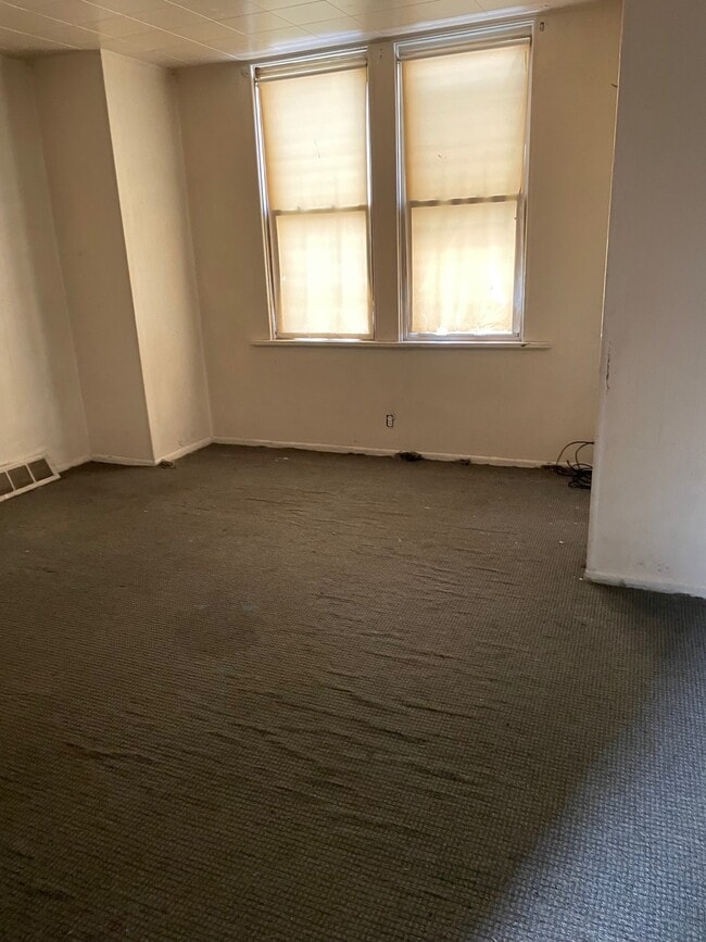 196 Lenox St in Uniontown, PA - Building Photo - Building Photo