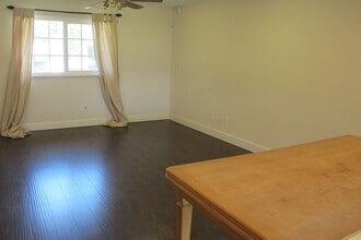 490 Glenhill Dr in Riverside, CA - Building Photo - Building Photo