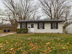 7911 E 51st St in Kansas City, MO - Building Photo - Building Photo