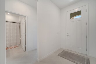 957 Silverlake Blvd in Lake Alfred, FL - Building Photo - Building Photo