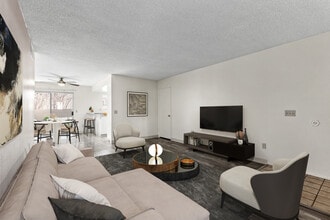Arbors Apartments in Santee, CA - Building Photo - Building Photo