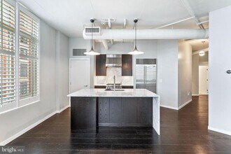 1205 N Garfield St in Arlington, VA - Building Photo - Building Photo