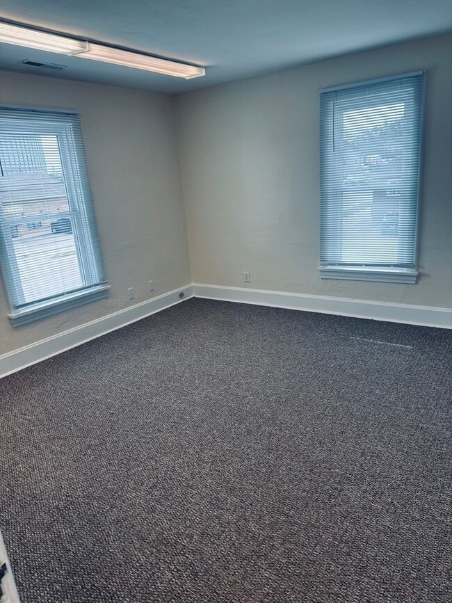 445 N Main St in Sycamore, IL - Building Photo - Building Photo