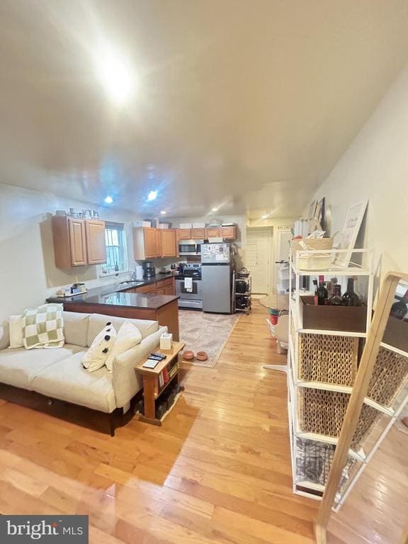 1710 W Girard Ave in Philadelphia, PA - Building Photo - Building Photo