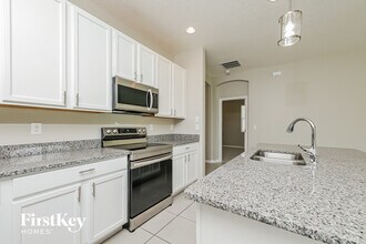 451 Aragosa Dr in Davenport, FL - Building Photo - Building Photo