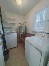 94 Harbor Dr in Stamford, CT - Building Photo - Building Photo