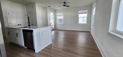 2027 Peel Ave in Orlando, FL - Building Photo - Building Photo