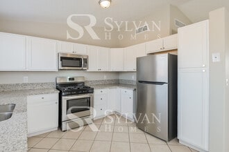 6030 S Pin Oak Dr in Tucson, AZ - Building Photo - Building Photo
