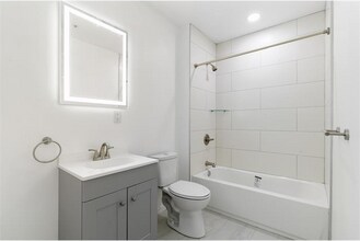 4250 Lancaster Ave, Unit A in Philadelphia, PA - Building Photo - Building Photo