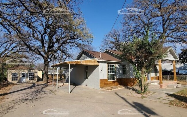 3725 Selma St in Fort Worth, TX - Building Photo - Building Photo