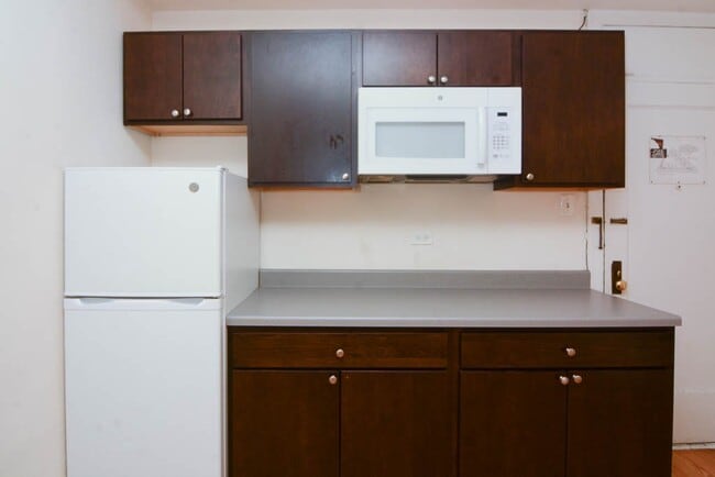 3335 W Diversey Ave in Chicago, IL - Building Photo - Building Photo