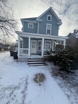 616 Portland Ave, Unit #2 in Beloit, WI - Building Photo