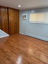 168 Horn Ln in Levittown, NY - Building Photo - Building Photo