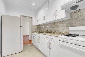 138-12 28th Rd in Queens, NY - Building Photo - Building Photo