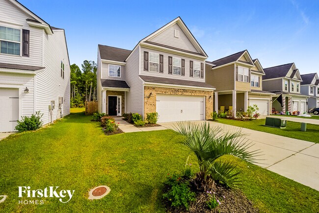 826 Redbud Ln in Summerville, SC - Building Photo - Building Photo