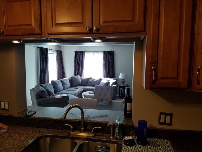 1295 N Sterling Ave in Palatine, IL - Building Photo - Building Photo