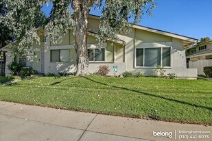 16755 Parthenia St in Los Angeles, CA - Building Photo