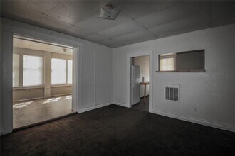 606 Chautauqua Ave in Norman, OK - Building Photo - Building Photo