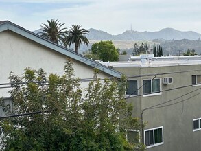 570 W Stocker St in Glendale, CA - Building Photo - Building Photo