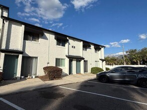 4269 S Semoran Blvd in Orlando, FL - Building Photo - Building Photo