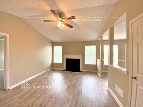 222 Autumn Lake Way in Mcdonough, GA - Building Photo - Building Photo