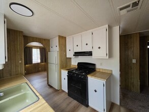 2800 S White Mountain Rd in Show Low, AZ - Building Photo - Building Photo