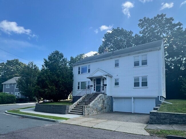 property at 4 Mangano Ct