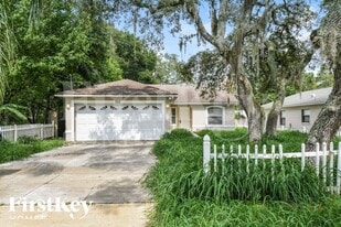 325 Crabtree Ave, Unit 3 in Orlando, FL - Building Photo