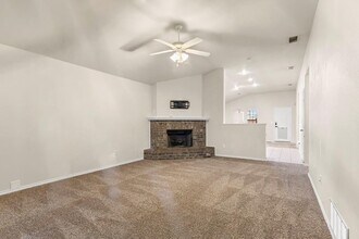 304 E 94th St in Odessa, TX - Building Photo - Building Photo