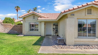 79200 Violet Ct in La Quinta, CA - Building Photo - Building Photo