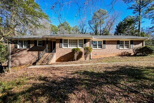 4214 Miners Creek Rd in Stonecrest, GA - Building Photo