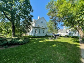 2118 Pillsbury Ave in Minneapolis, MN - Building Photo - Building Photo