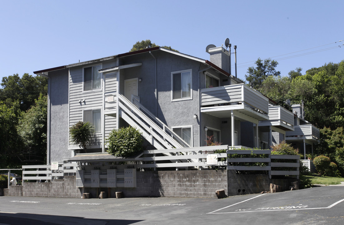 D'Avila Woods Apartments in El Sobrante, CA - Building Photo