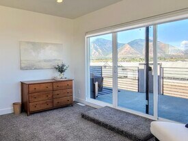 1862 N 460 W in Salem, UT - Building Photo