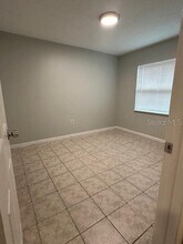 10405 N Jasmine Ave in Tampa, FL - Building Photo - Building Photo