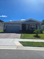 5328 Dagenham Dr in Davenport, FL - Building Photo
