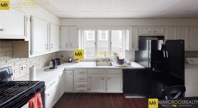 14 Dow St in Somerville, MA - Foto de edificio - Building Photo