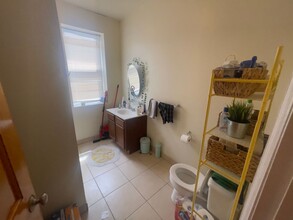 1532 N 17th St-Unit -3 in Philadelphia, PA - Building Photo - Building Photo