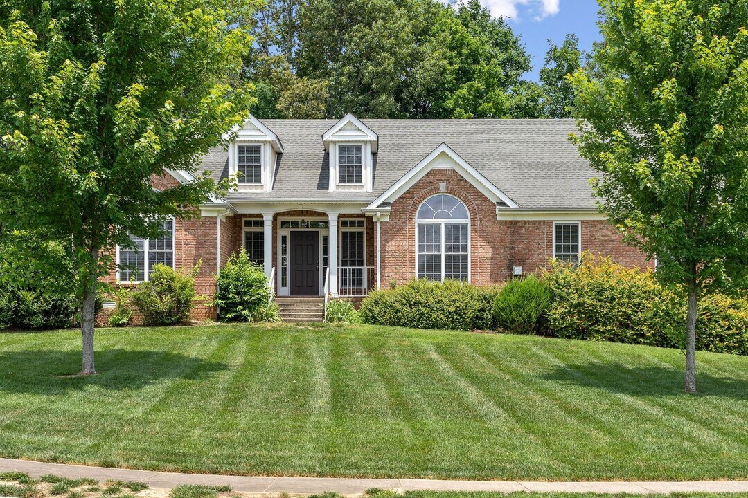 211 Cullom Way in Clarksville, TN - Building Photo