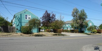 6909-6923 N Vancouver in Portland, OR - Building Photo