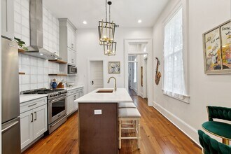 621 Kerlerec St in New Orleans, LA - Building Photo - Building Photo
