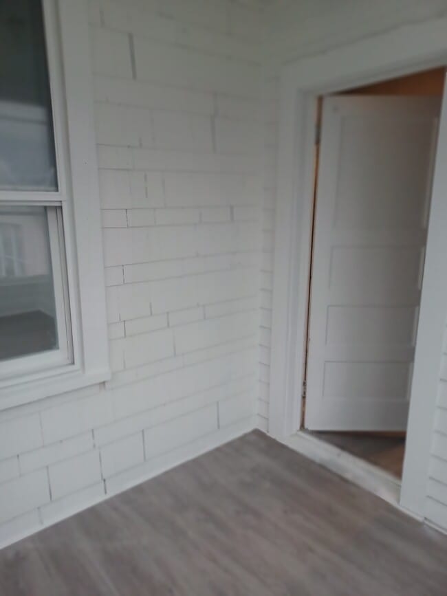 539 Summer Ave, Unit #2