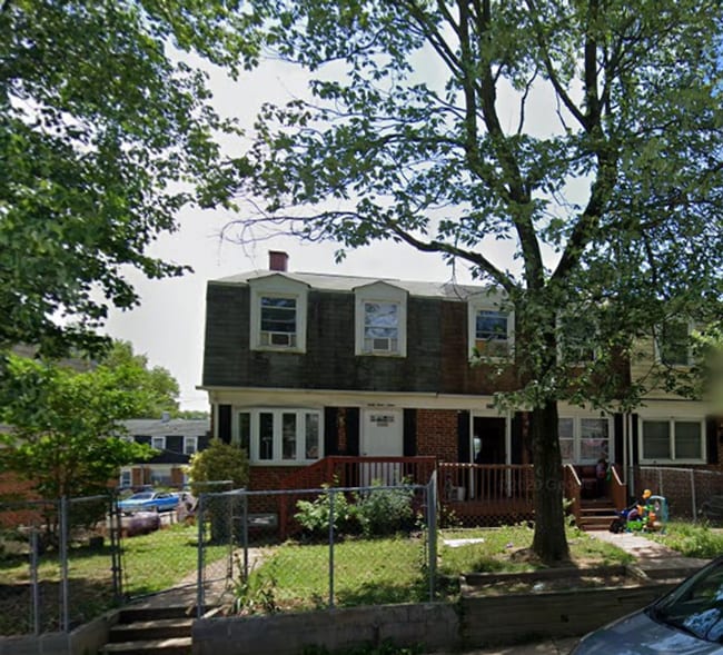 property at 2710 Norland Rd