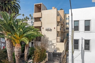 Franklin Skyline in Hollywood, CA - Foto de edificio - Building Photo